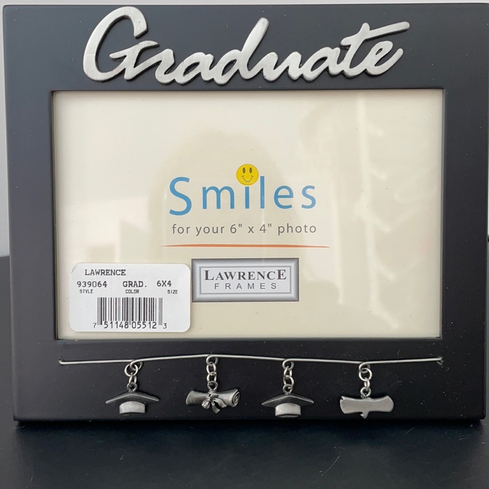 GRADUATION FRAME BY LAWRENCE FRAMES 6”X4”